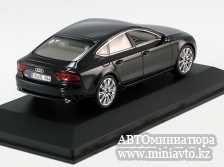 Автоминиатюра модели - Audi A7 Sportback 2010 black Kyosho