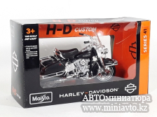 Автоминиатюра модели - Harley-Davidson FLH Electra Glide 1966 1:18 Maisto