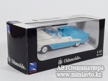 Автоминиатюра модели - OLDSMOBILE Super 88 (1955), white / blue  New Ray