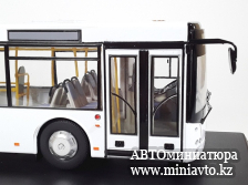 Автоминиатюра модели - МАЗ-203 автобус городской белый 1:43 SSM