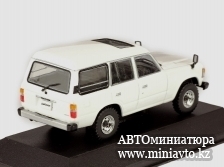 Автоминиатюра модели - Toyota Land Cruiser LC60 Series 1982 White First 43 Models