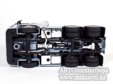 Автоминиатюра модели - Scania S770 6x4 Grey с п/п бортовой 1:50 CPM