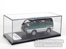 Автоминиатюра модели - Mitsubishi Delica Star Wagon 4WD - green/silver 1:43 Sunyork Model