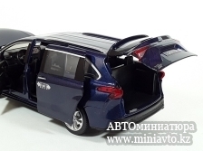 Автоминиатюра модели - Toyota Sienna Minivan Blue 1:24 CPM junior series