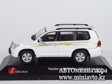 Автоминиатюра модели - Toyota Land Cruiser 200 VXR V8 2010  White 1:43 J-Collection
