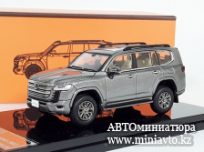 Автоминиатюра модели - Toyota Land Cruiser LC 300 grey 1:64 GCD