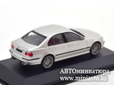 Автоминиатюра модели - BMW M5 (E39) 5.0 V8  2003 titanium silver 1:43 Solido