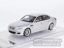 Автоминиатюра модели - BMW E60 M5 silver  1:64 King Model