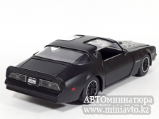Автоминиатюра модели - Pontiac Firebird 1977  1:24 Jada Toys