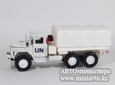 Автоминиатюра модели - ЗиЛ 131 борт/тент ООН белый 1:43 Элекон