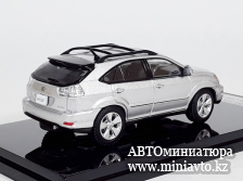 Автоминиатюра модели - Lexus RX 300 Silver 1:64 GCD