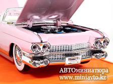 Автоминиатюра модели - Cadillac Eldorado Biarritz 1959 Pink 1:24 CPM junior series