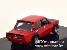 Автоминиатюра модели - Lada 2105 VFTS 1983 red/flatblack Ixo