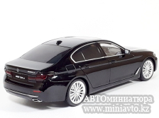 Автоминиатюра модели - BMW 530li G30/G31 2022 black 1:18 CPM junior series