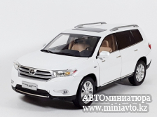 Автоминиатюра модели - Toyota Highlander 2012 White 1:18 China Promo Models