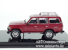Автоминиатюра модели - TOYOTA Land Cruiser LC60 LHD RED 1:64 GCD