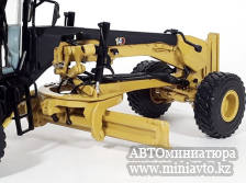 Автоминиатюра модели - Caterpillar Cat 14 Motor Grader 1:50 Diecast Masters