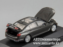Автоминиатюра модели - BMW 7 Series 750Li G12 jatoba 1:43 Paragon Models