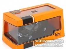 Автоминиатюра модели - VW Touran 2010 black 1:43 Ixo 