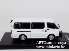 Автоминиатюра модели - Toyota Hiace 1989  White 1:43 Sunyork Model