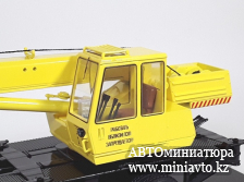 Автоминиатюра модели - Автокран КС-3575А (133ГЯ )аварийная служба, желтый / красный 1:43 SSM