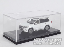 Автоминиатюра модели - Lexus LX 570 white 1:64 Kyosho