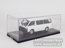 Автоминиатюра модели - Toyota Hiace 1989  White 1:43 Sunyork Model