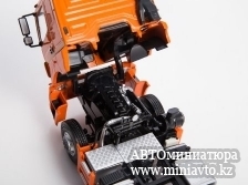 Автоминиатюра модели - КАМАЗ-65206 седельный тягач,оранжевый ПАО КАМАЗ