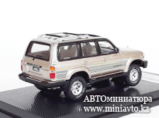 Автоминиатюра модели - TOYOTA Land Cruiser J8 (1990), Gold 1:64 KengFai