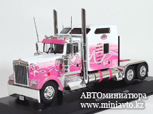 Автоминиатюра модели - Kenworth W900 Truck year 1998 white / pink / decor 1:43 Hachette