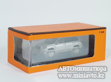 Автоминиатюра модели - Toyota Highlander silver 1:64 GCD