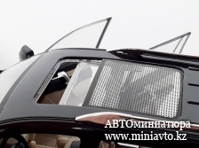 Автоминиатюра модели - LEXUS LX570 Black 1:18 CPM junior series