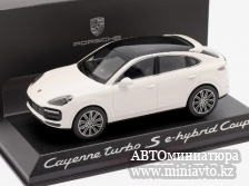 Автоминиатюра модели - Porsche Cayenne Turbo S E-Hybrid Coupe 2019  Белый Norev