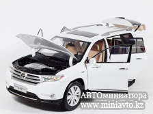 Автоминиатюра модели - Toyota Highlander 2012 White 1:18 China Promo Models
