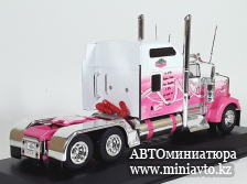 Автоминиатюра модели - Kenworth W900 Truck year 1998 white / pink / decor 1:43 Hachette
