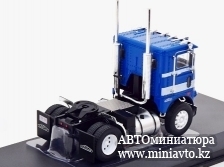 Автоминиатюра модели - Freightliner COE towing vehicle 1976 blue/white Ixo trucks