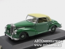 Автоминиатюра модели - Mercedes-Benz 300 S Cabriolet Softtop grün 1951 Minichamps