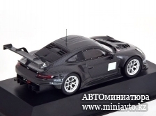 Автоминиатюра модели - Porsche 911 RSR Presentation Car 2017 matt-black  1:43 Ixo