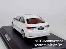 Автоминиатюра модели - Toyota Corolla Hybrid 2019 White 1:43 China Promo Models