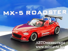 Автоминиатюра модели - Mazda MX-5 Roadster Red 1:64 Street Weapon