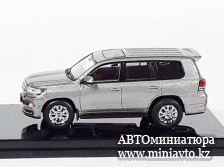 Автоминиатюра модели - Toyota Land Cruiser LC 200 1:64 GCD