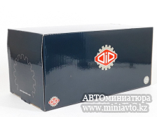 Автоминиатюра модели - ПАЗ-651 бело/синий DiP Models