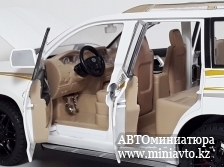 Автоминиатюра модели - Toyota Land Cruiser PRADO 150 "PROAD" White 1:18 CPM junior series