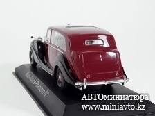 Автоминиатюра модели - Rolls-Royce Phantom IV 1952 Black/Marroon 1:43 Norev